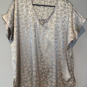 Elegant Cream Leopard Print Women's Top
